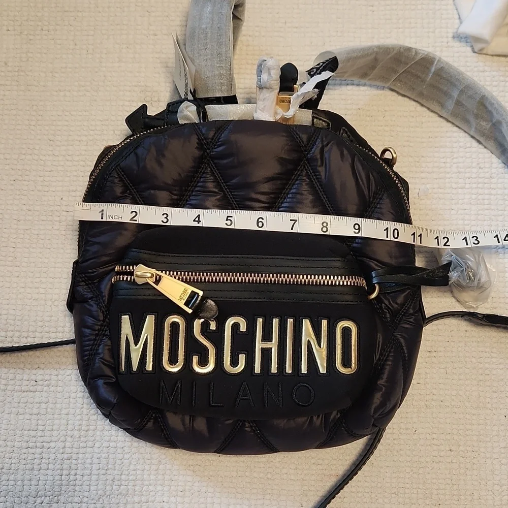 Moschino nwt no